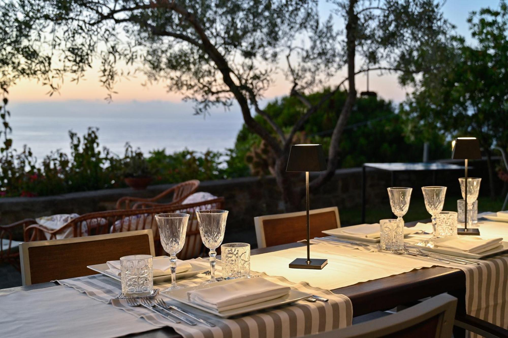 Albeca Boutique Hotel - Relais De Charme Sul Mare Castellabate Eksteriør billede